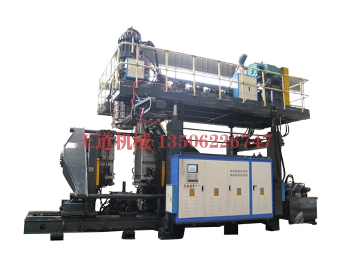 The development trend of domestic automatic blow molding machine